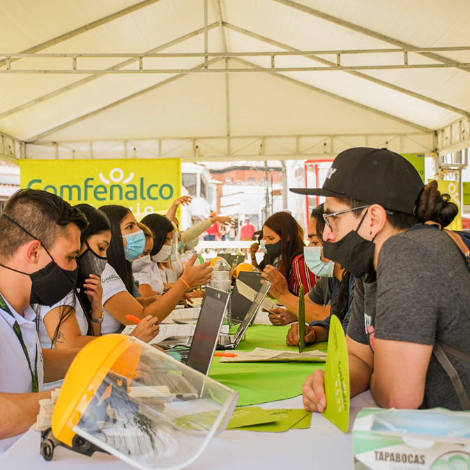 Tendremos 600 oportunidades de empleo para jóvenes sin experiencia este 5 de octubre en el parque principal de Envigado