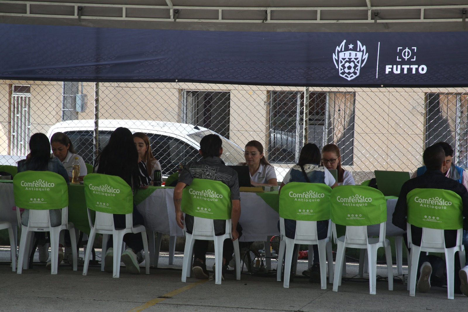 Comfenalco al barrio llega al Parque de Copacabana con más de 100 vacantes
