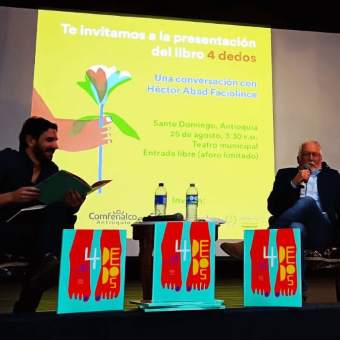  Así vivimos el lanzamiento del libro "Cuatro dedos" de Héctor Abad Faciolince